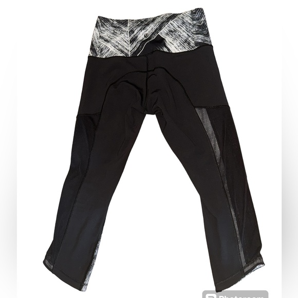 Lululemon hot to street crop *rare* - Picture 5 of 7